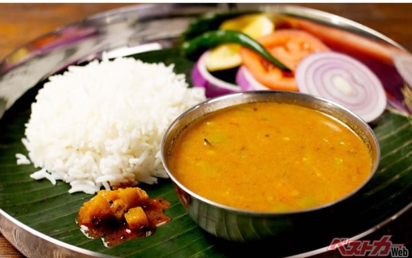 「サンバル」　”南インドのお味噌汁”的な菜食カレー