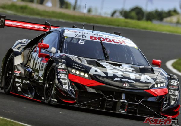 ポール・トゥ・ウィンを飾ったARTA MUGEN NSX-GTの16号車