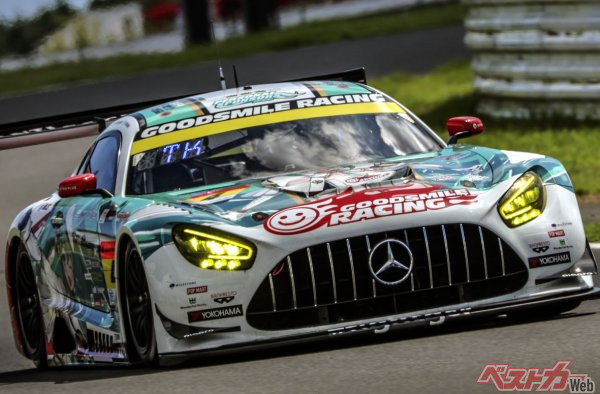 GOODSMILE HATSUNE MIKU AMGの4号車は、予選では3位と速さを見せたがピットインとFCYのタイミングのずれで浮上できなかった