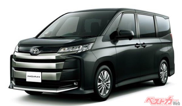 4代目ノア/ヴォクシーはすべて3ナンバーになった。3代目までは5ナンバーグレードも用意されていたが、全幅を1730mmに統一させた