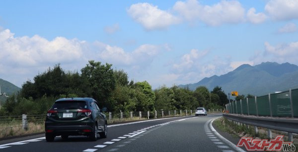 愛車のエンジン、「回すvs回さない」どっちがいいの？