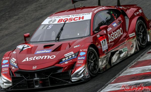 惜しくも幻の優勝になった17号車Astemo NSX-GT(塚越広大/松下信治組)