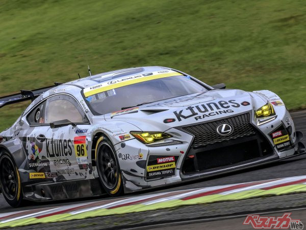 300クラスのP.P.は96号車K-tunes RC F GT3(新田守男/高木真一組)