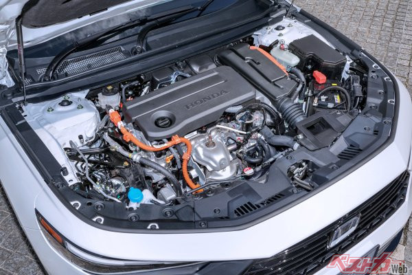 2L、直4+高出力2モーター内蔵電気式CVTのe:HEV<br>