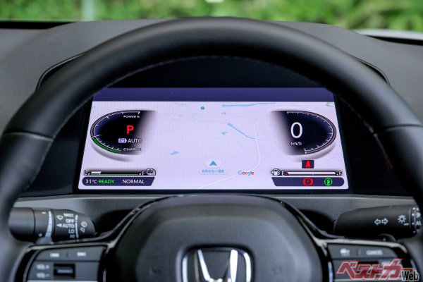 Googleマップをインパネに映し出すことができる