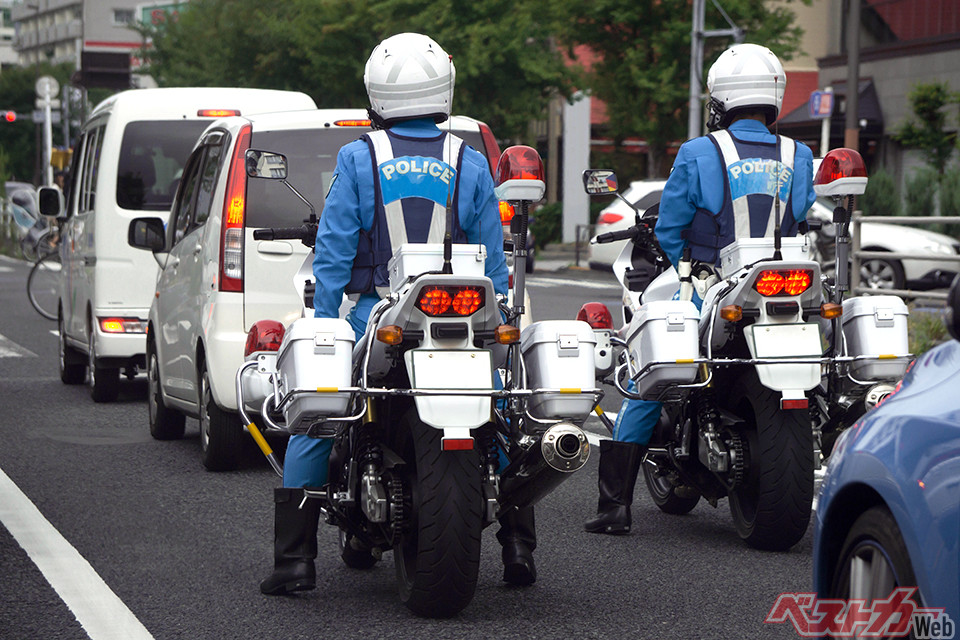 筆者は1日でも早い交機入りを願っていたという。どちらかというと所轄勤務のほうが気楽で良さそうだが……(xiaosan@Adobestock ※画像はイメージです)