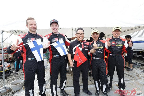 多くのモータースポーツの現場に顔を出すモリゾウさん。トヨタ自動車の会長としてではなく、あくまで「モリゾウ」として平川選手の挑戦を後押ししたようだ