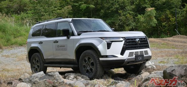 ランクル250とコンポーネントを共用するGXには、レクサス流のプレミアム性が加味されている