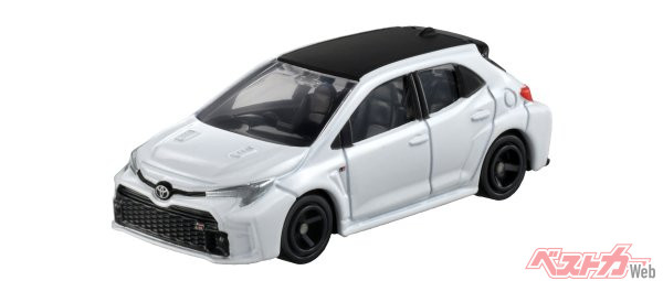 カタログモデルのGRカローラRZ