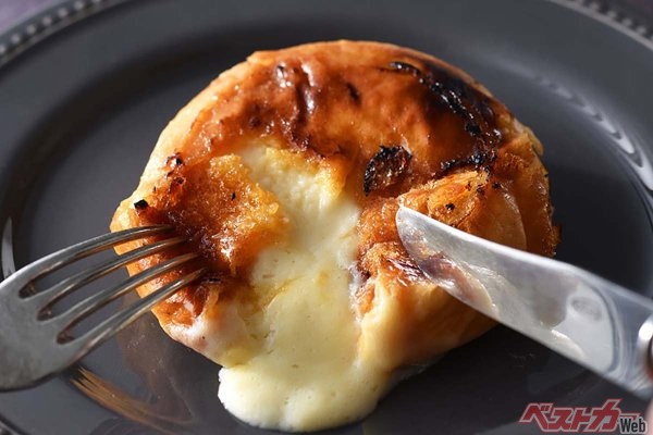 とろとろクリームと焼カラメルが癖になる！　「くりーむパン」の広島『八天堂』が生んだ絶品「フレンチトースト」