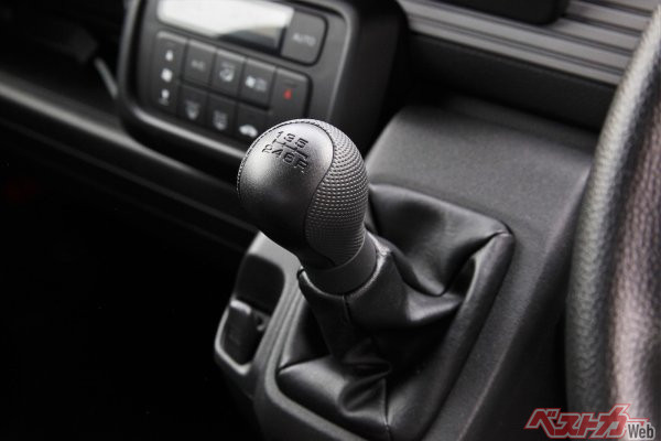 たくさんの人に刺さりそうな走りの”6速”MT