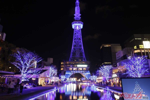 う、美しいの～。ライトアップされた名古屋のシンボル、中部電力MIRAI TOWERもツアーの一部に組み込まれています