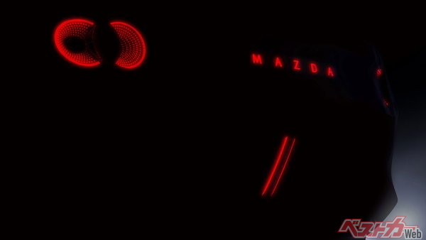 マツダが公開するコンセプトカーのティザー写真。これってもしや、NE型ロードスター……？