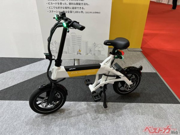glafitが開発・発売しているバイクと自転車を切り替えできる“都合のいい電動バイク”GFR-02