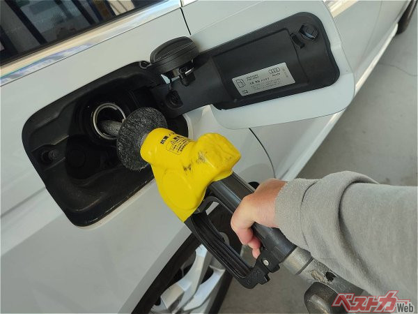 ポチモなら契約期間中のガソリン代がずっと7円/L引きになる！