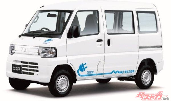 ミニキャブ・ミーブは、2022年11月に一般向けに販売再開された。郵便局が宅配に使用しているところを見かけることも多い