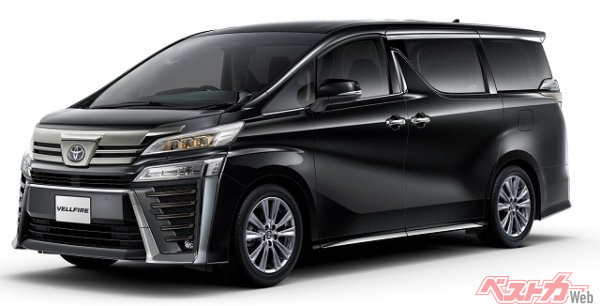 2代目ヴェルファイアには、ゴールデンアイズが特別仕様車として用意された。特別仕様車と言いつつも、毎回設定されていた