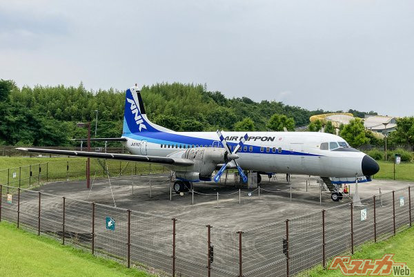 旅客機としては2006年まで使われた日本航空機製造YS-11