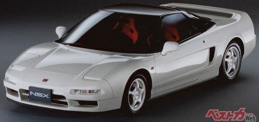1992年に追加されたNA1型のタイプR。サーキットも公道も走れるレーシングカーというコンセプトで開発されていた