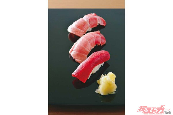 『真寿司』おまかせ12貫　6600円の一部　今回のマグロは抜群の鮮度で冷凍されたアイルランド産。近海マグロと同価格で取引される逸品だ