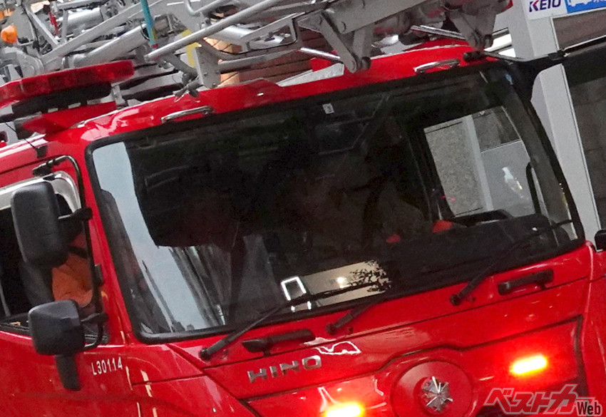 消防車が赤色になったのはなぜ？ 路線バスが使うナンバープレート は 
