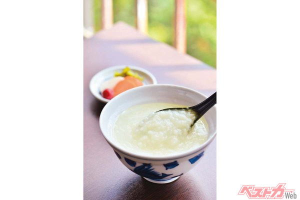 『塩原温泉　大出館』温泉粥は、希望する宿泊客に朝食の際出している。胃腸などによく、ファンも多いという