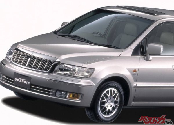 かなり売れたシャリオグランディス! オデッセイにイプサムもいたけど……なんで超絶ヒットになった!? 自動車情報誌「ベストカー」