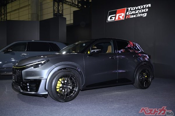 トヨタの檀上に並べられたなかでも一際存在感を放っていたレクサスLBXモリゾウRRコンセプト。その他にも注目車種多数だ!