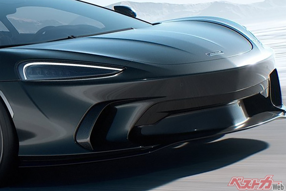 長時間の運転も楽々!! マクラーレン GTSはゴルフバックまで積める万能