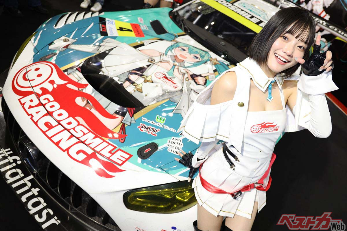 コンパニオンが多数集まったメッセ北ホール!! 美女たちのプロフィール 