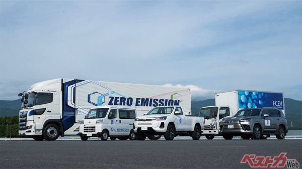 トヨタは水素燃料電池車の開発の軸足を商用車に移し、商用車から普及を進める計画