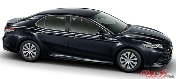 X(アティチュードブラックマイカ)〈オプション装着車〉(2017年7月発売開始時の公式画像)