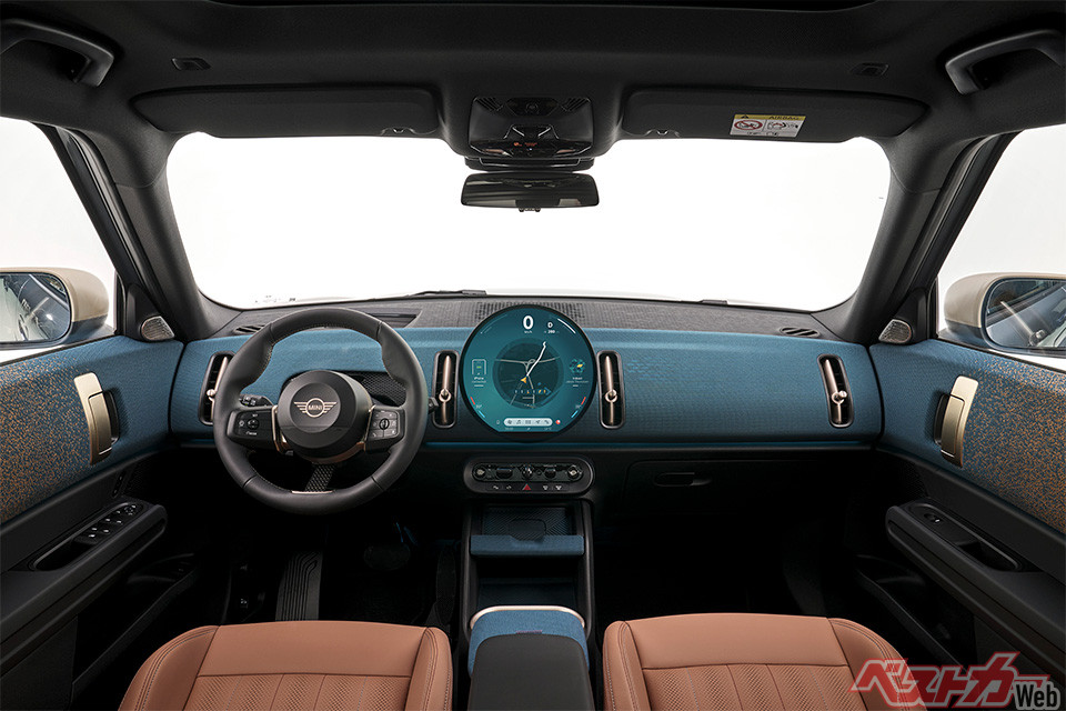 2024年3月1日、大人気の輸入車ブランドMINIのSUVモデル、「クロスオーバー」改め「カントリーマン」に、EV（電気自動車）モデルが追加されることが発表された。