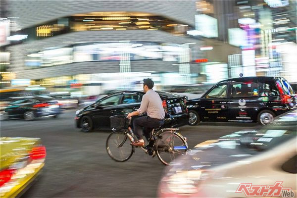 自転車の罰則強化！　でもクルマも油断するな！　道交法改正で義務付けられる「自転車への配慮」って何よ？