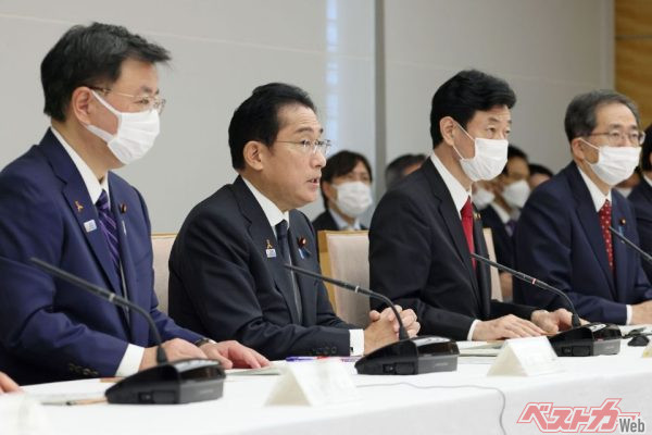 岸田文雄首相は経団連モビリティ委員会と会合を重ねており、日本の自動車産業界からヒアリングしている。グリーン化政策にも熱心だが、その問題点を比較的把握しているようにも思えるが……