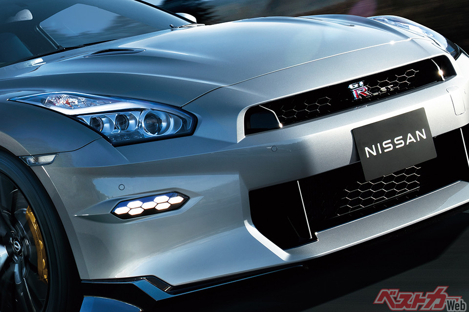いよいよファイナルか!? GT-Rの2025モデルは24年6月発売!! エンジン