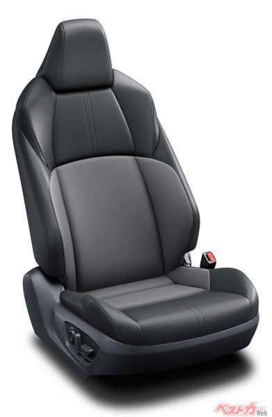 Zフロントシート（スポーティ） 運転席8ウェイパワーシート 電動ランバーサポート シートヒーター シート表皮 ： 本革＋ファブリック（2021年9月発売開始時の公式画像より）