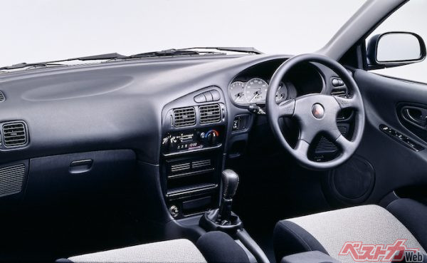 画像は同型のミラージュで別グレードです