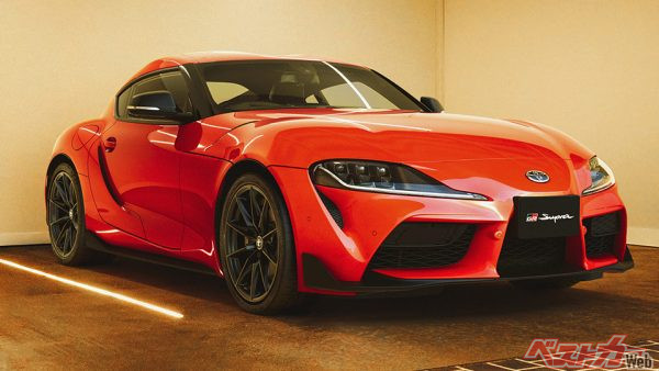 特別仕様車 RZ“Plasma Orange 100 Edition”（2023年4月28日の公式画像より）