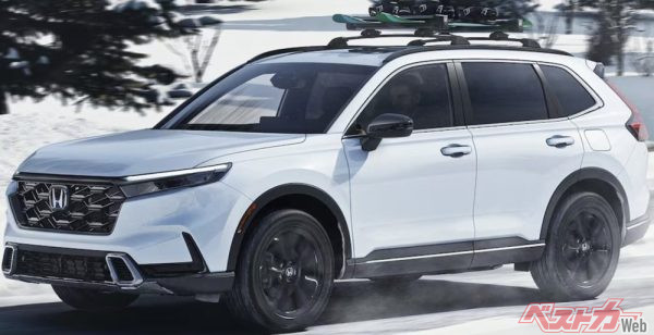 北米市場で絶大な人気と売れ行きを誇るホンダの新型CR-V。日本市場でも、燃料電池車のCR-V e:FCEVが今夏発売と発表されている