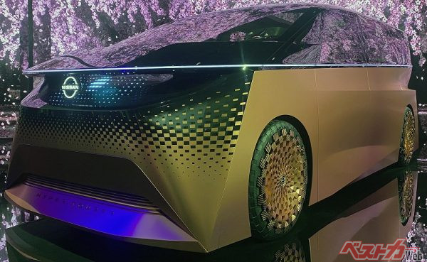 2023年10月～11月に登場したコンセプトカーのハイパーツアラー。超大型のミニバンのスタイルは、まさにキングオブミニバンといえる迫力があった
