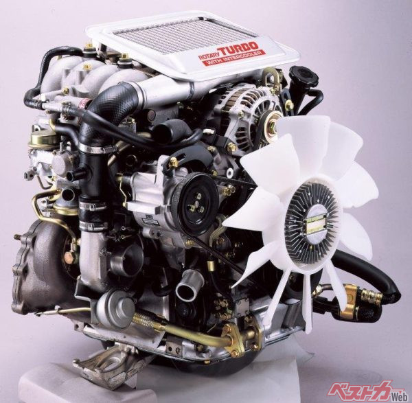 13B型2ロータリーエンジン