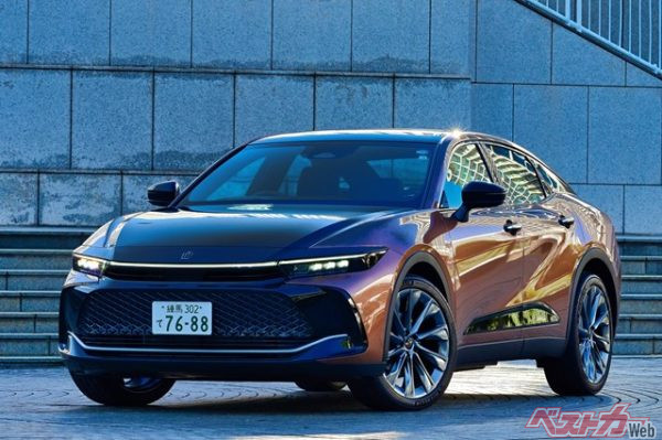 登場直後は大きな反響を呼んだトヨタクラウンクロスオーバー。今はなんと販売台数が伸び悩んでいるという。ナゼ?
