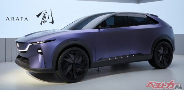 新しさは盛り込んでいるが、誰が見てもマツダ車とわかる魂動デザインの<br>アイデンティティはさすが