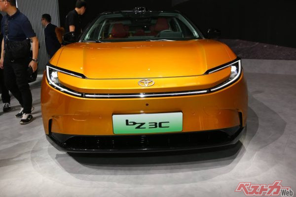 こちらも同じく2023年4月の上海モーターショーで公開されたコンセプトカークロスオーバーモデルの「bZスポーツクロスオーバーコンセプト」の市販車モデルとなっている