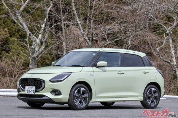 新しく登場したスズキスイフトの燃費はリッターあたり24㎞。昨今の燃料代高騰の世の中では、低燃費車は大変ありがたい存在だ