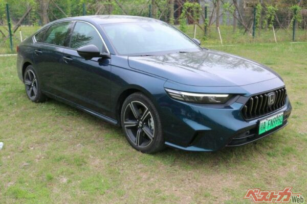 中国で販売されている東風ホンダのインスパイアPHEV