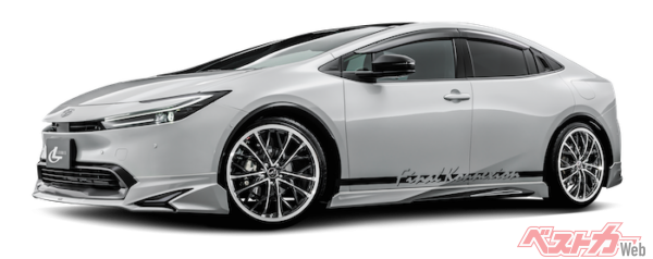 スポーティーな新型プリウスにもマッチするデザインだ。