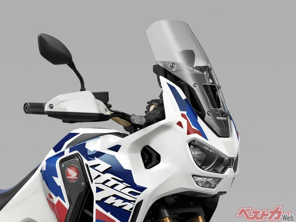 2024_honda_crf1100AfricaTwin_SCREEN_001