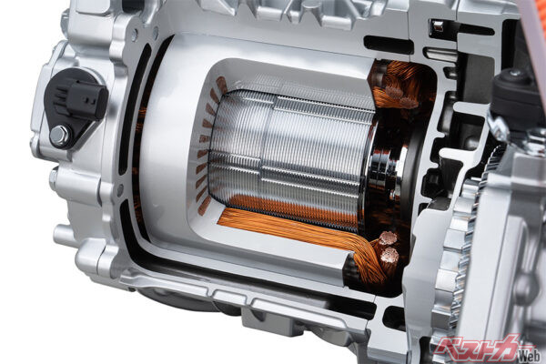 セレナ e-POWER　カットモデル（2022年11月 フルモデルチェンジ発表時の公式画像より）